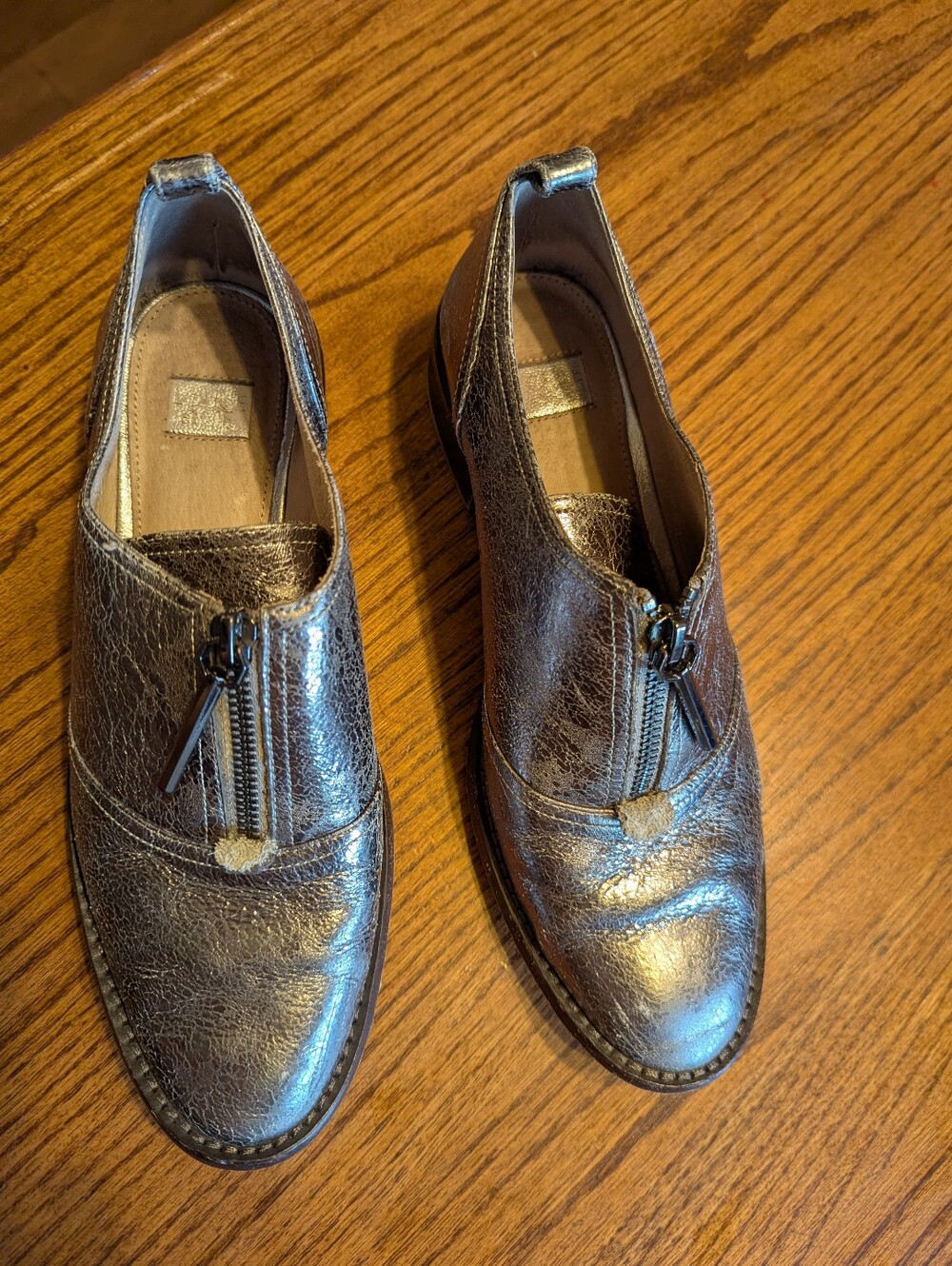 Louise Et Cie Metallic Silver Lo-fadi Zip-Front Shoes - Picture 2 of 8